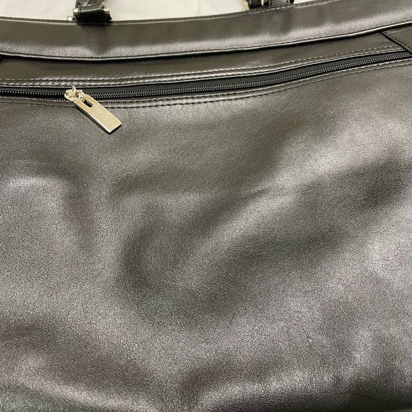 Genuine BLACK Leather Duffel Bag Weekender - Picture 7 of 7